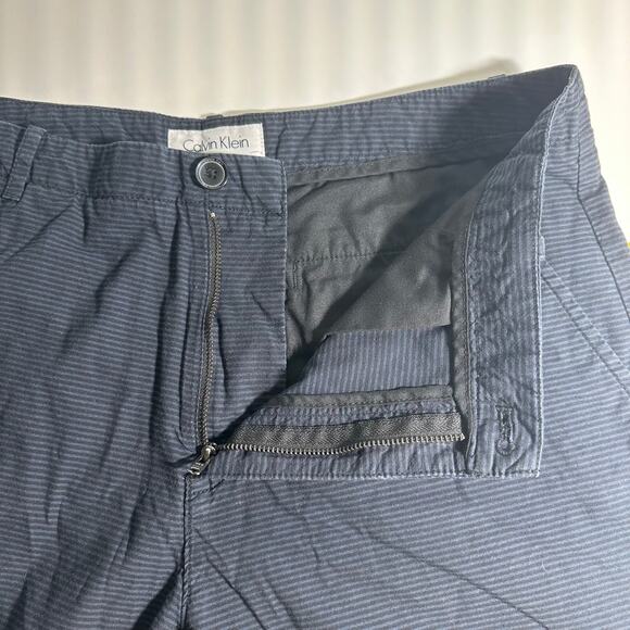 Calvin Klein Navy Blue & Black Striped Cotton Bermuda Shorts Mens Size W32/L11 - Picture 7 of 15